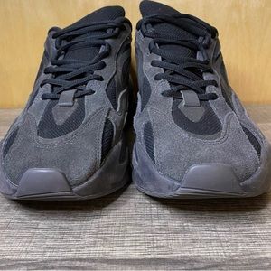 Yeezy Boost 700 V2 “Vanta Black”